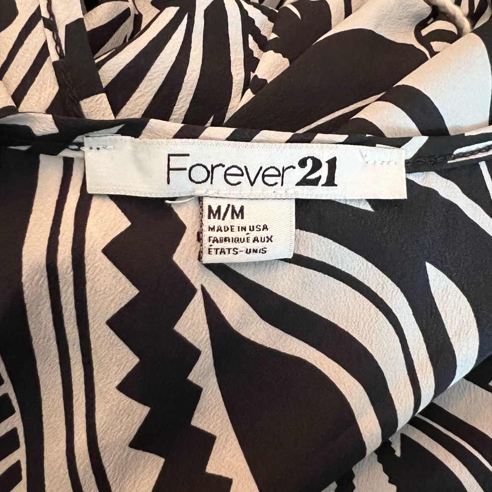 Forever 21 black/white dress - Picture 5 of 5